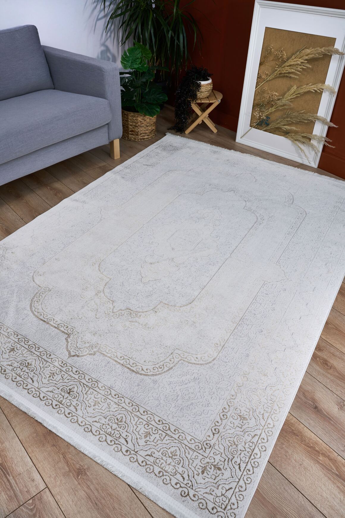 Riena 1122 Latte - Akrilik Polyester Halı | Kaymaz Tabanlı Dekoratif Halı